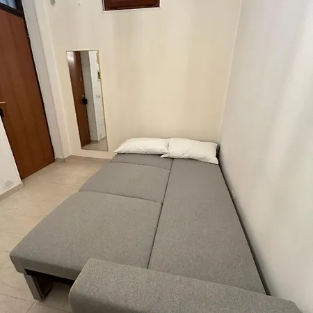 Cri House *
